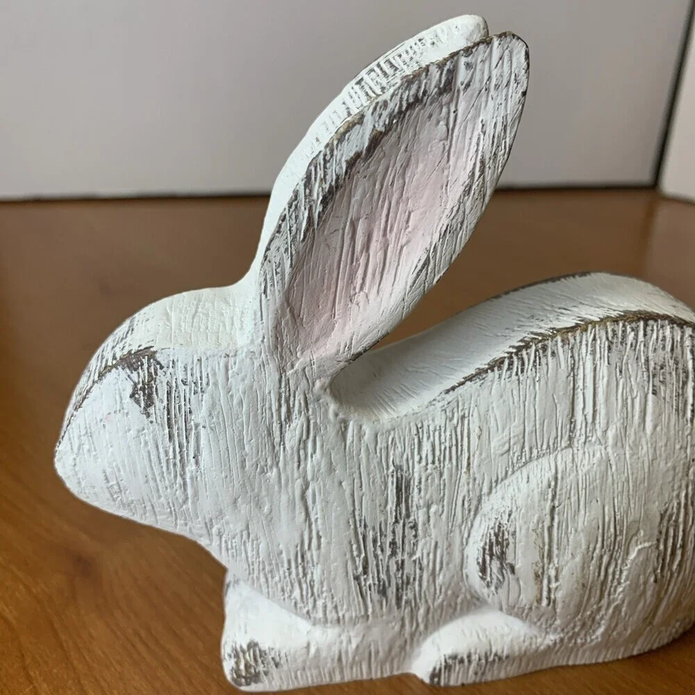 Whitewash Bunny Rabbit With Cotton Tail 6”x5” Resin